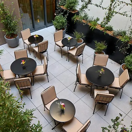 Hotel Maison Cassandre 4*