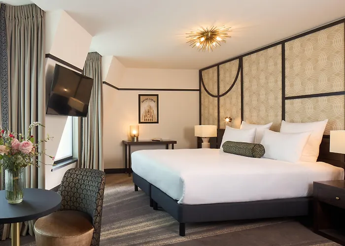 Hotel Maison Cassandre 4*