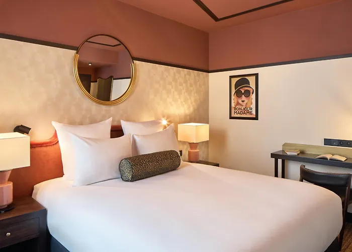 Maison Cassandre פריז