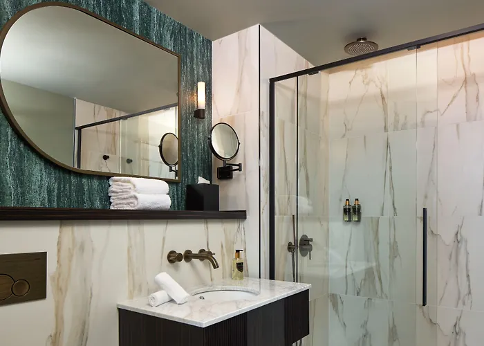 Maison Cassandre 4* פריז